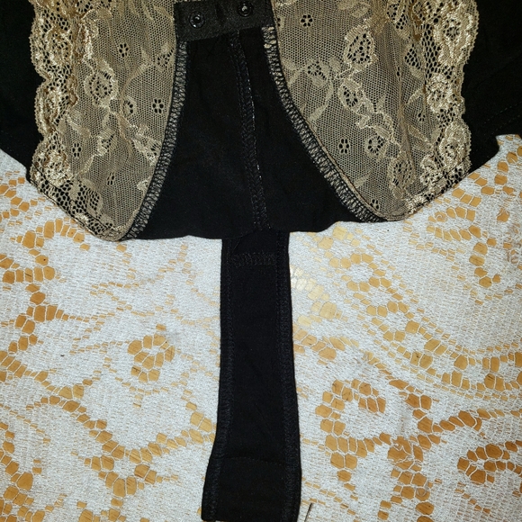 NY & Co black short sleeve lace bodysuit XL - Picture 6 of 6